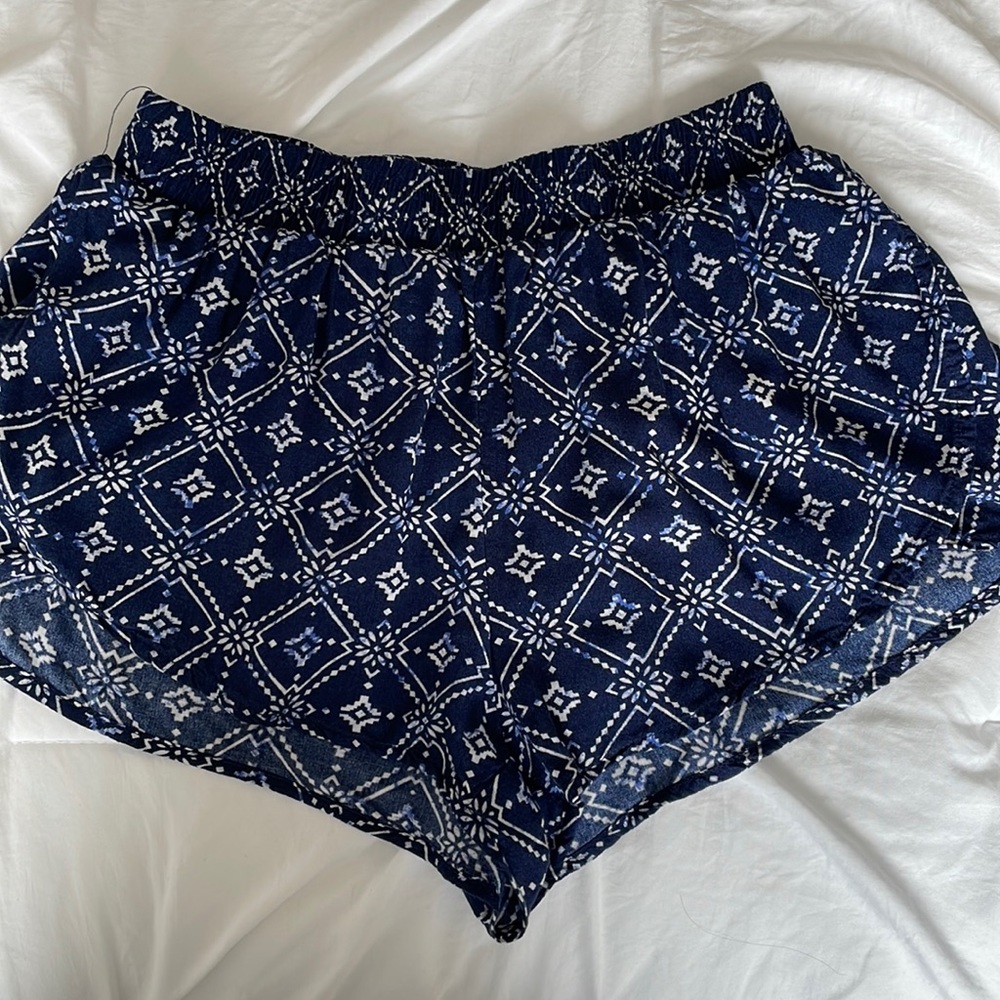 3 for $30 - EUC Blue and white Aztec print soft shorts